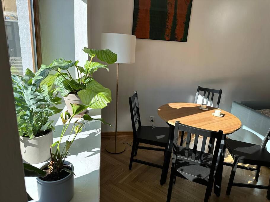 Stary Mokotow, Z Ogrodkiem Appartement Warschau Buitenkant foto